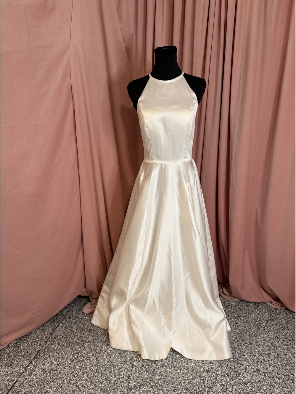 Elegant Ivory Satin Halter Neck Evening Gown with Open Back